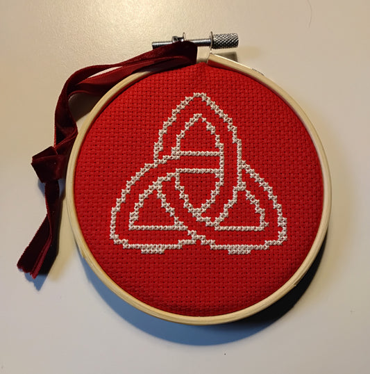Celtic Trinity Knot Nollaig / Christmas Decoration 4"