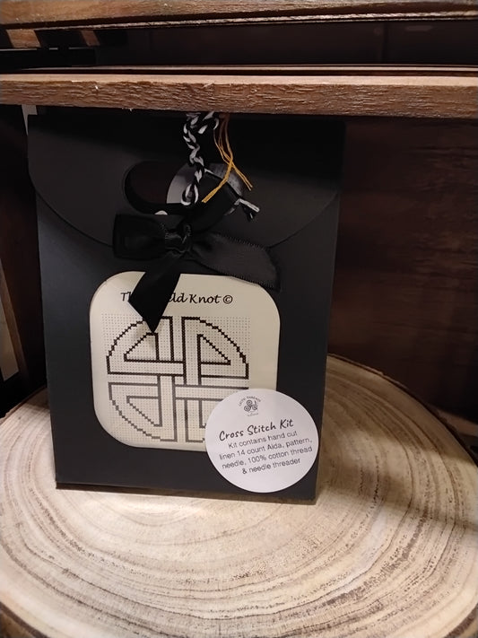 Celtic Cross Stitch Kit - Shield Knot